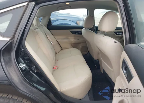 2015 Nissan Altima 2.5 из США, поврежденный, VIN 1N4AL3AP4FC284870